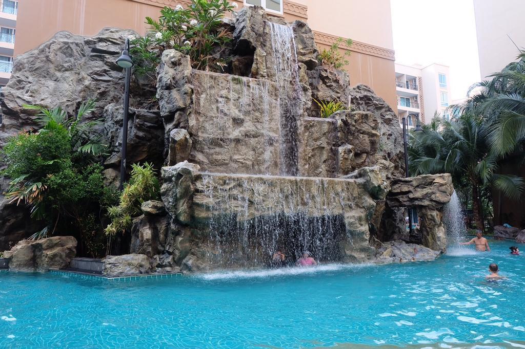 Atlantis Condo Resort Jomtian Pattaya Jomtien Beach Exterior photo